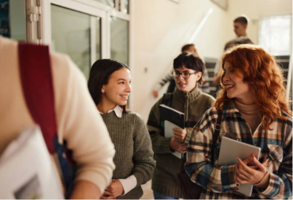 L'educació no és neutra: per què cal una pedagogia antifeixista i transformadora
