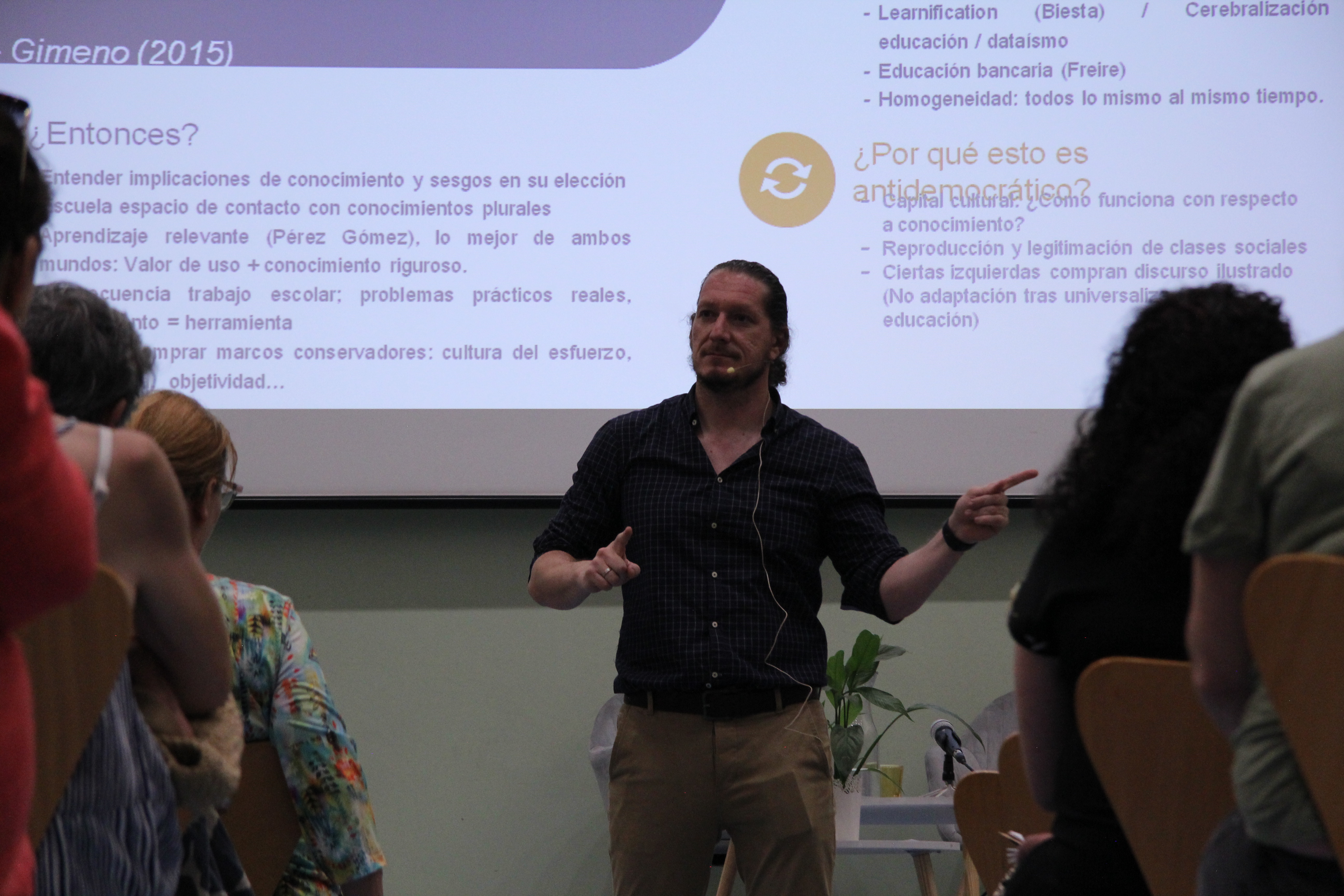 Inauguració 59a Escola d'Estiu: De l’«educació objectiva» a l’«educació política» amb Manuel Fernández Navas