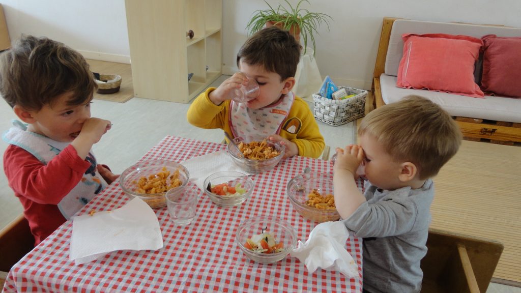 Bibliografia: L’estona dels àpats a l’escola bressol