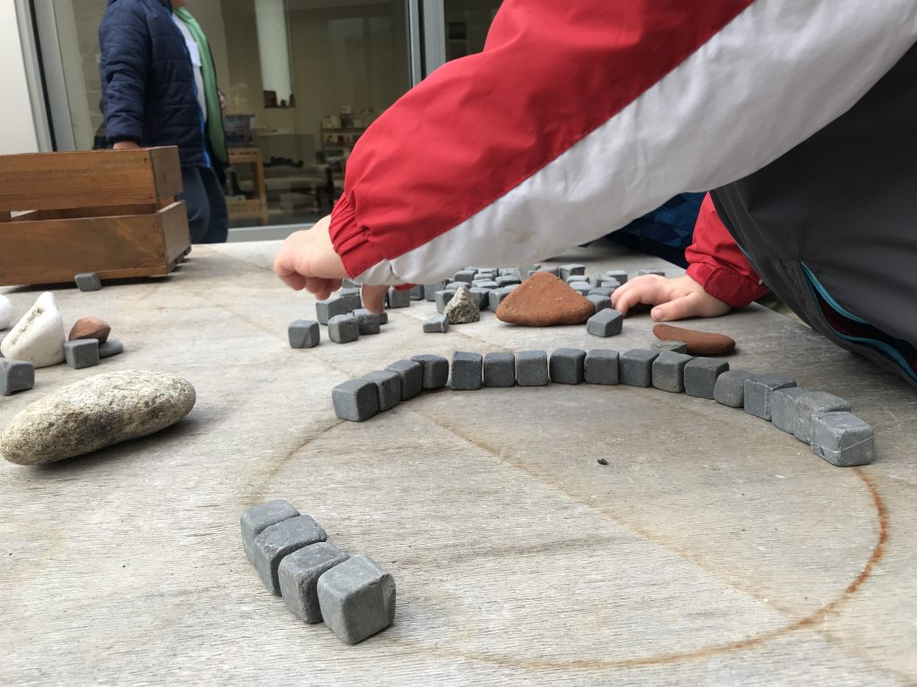 Equilibris d’un curs que tot just comença