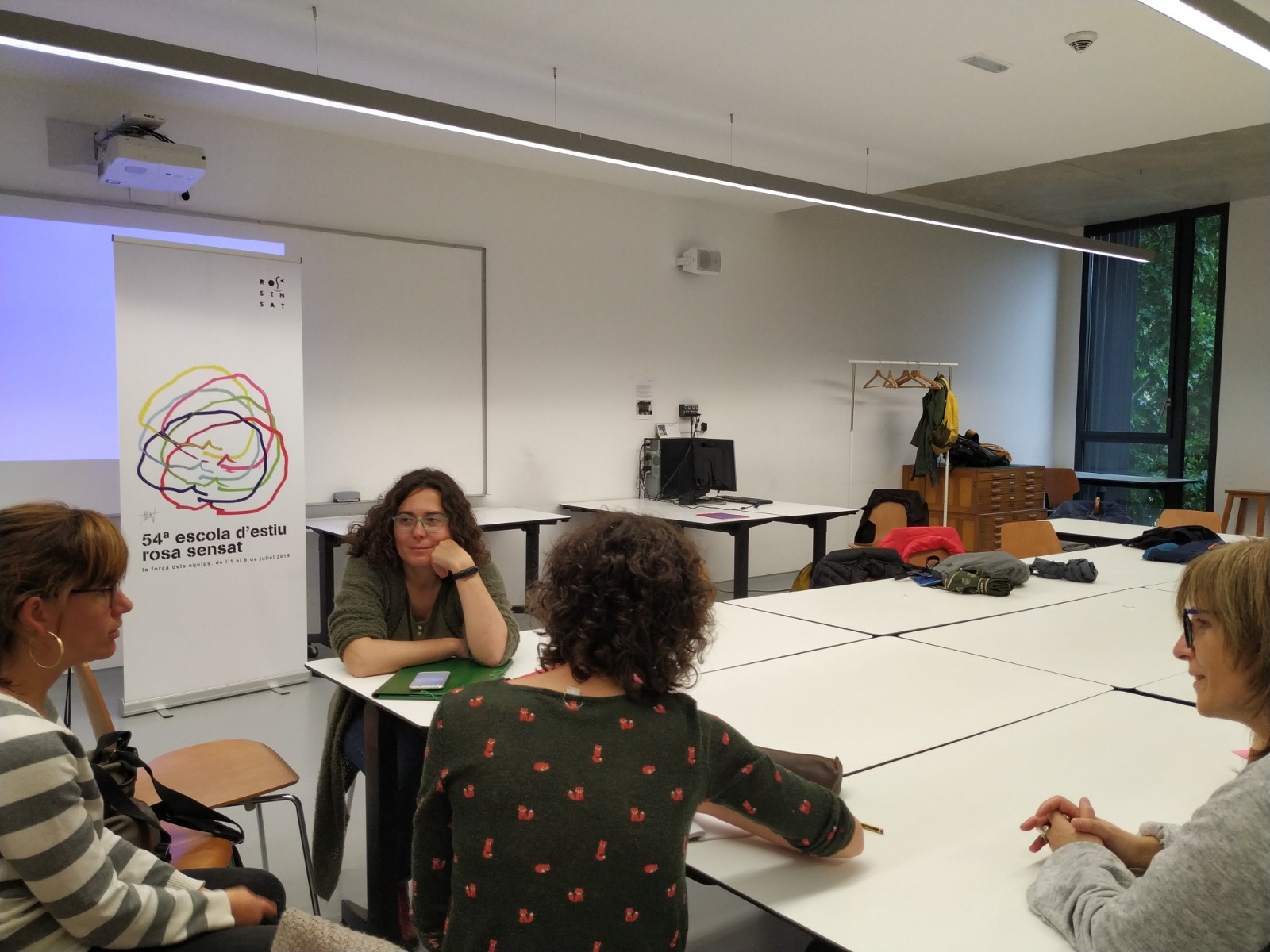 Darrera sessió de formació per a l'Escola d'Estiu a l'Escola Massana