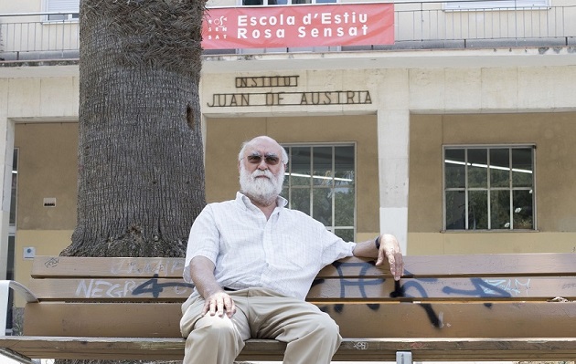 «El poder siempre va a acusar a la escuela de adoctrinadora porque quiere tener la exclusiva de la manipulación de los ciudadanos»