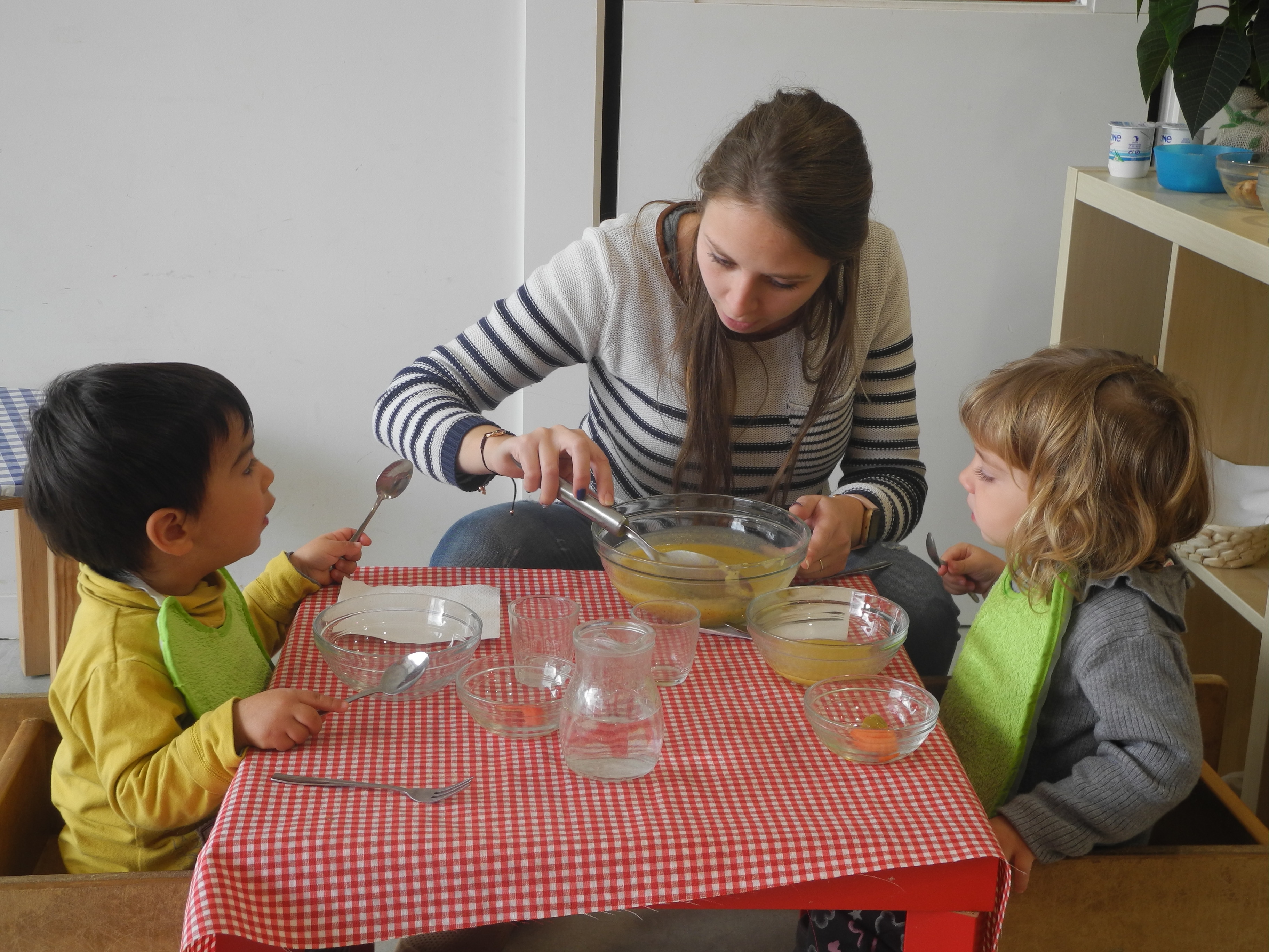 Escuela 0-3. Una mirada al momento de las comidas