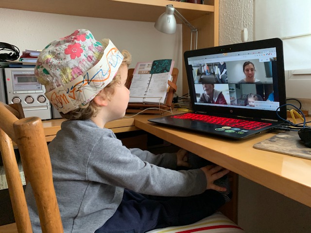 Página abierta. Cibereducación. Reflexiones sobre el aprendizaje digital en educación infantil en tiempo de Covid-19