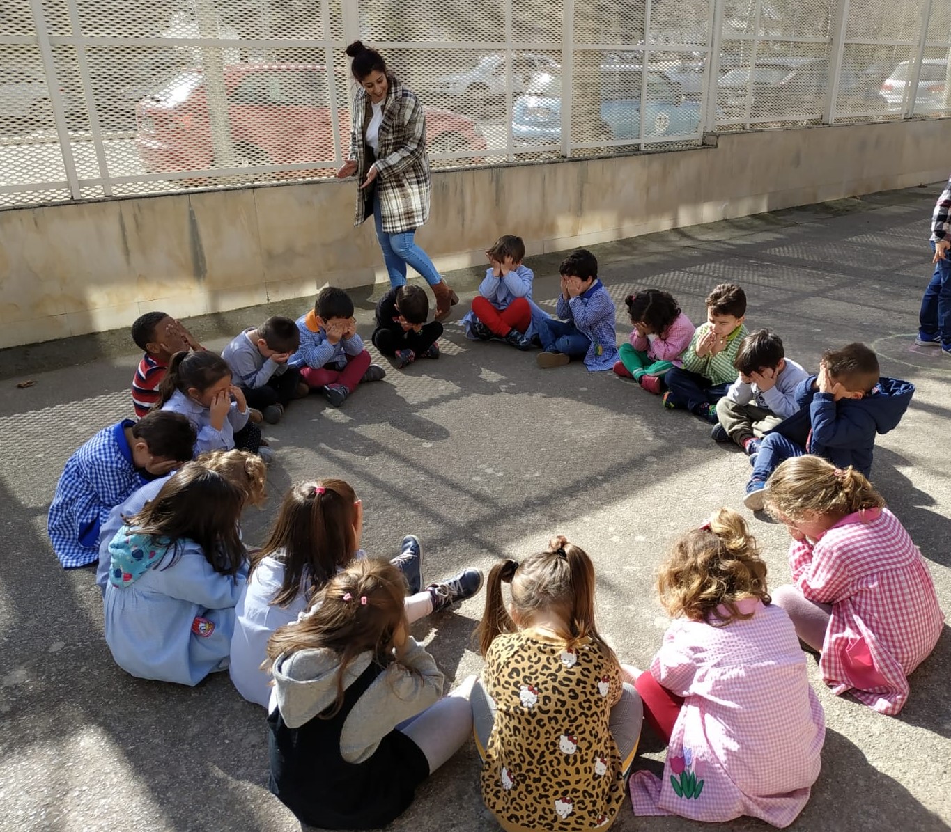 Qué vemos, cómo lo contamos. Vivenciando y experimentando tiempos de disfrute y de calidad  en el patio, para todos