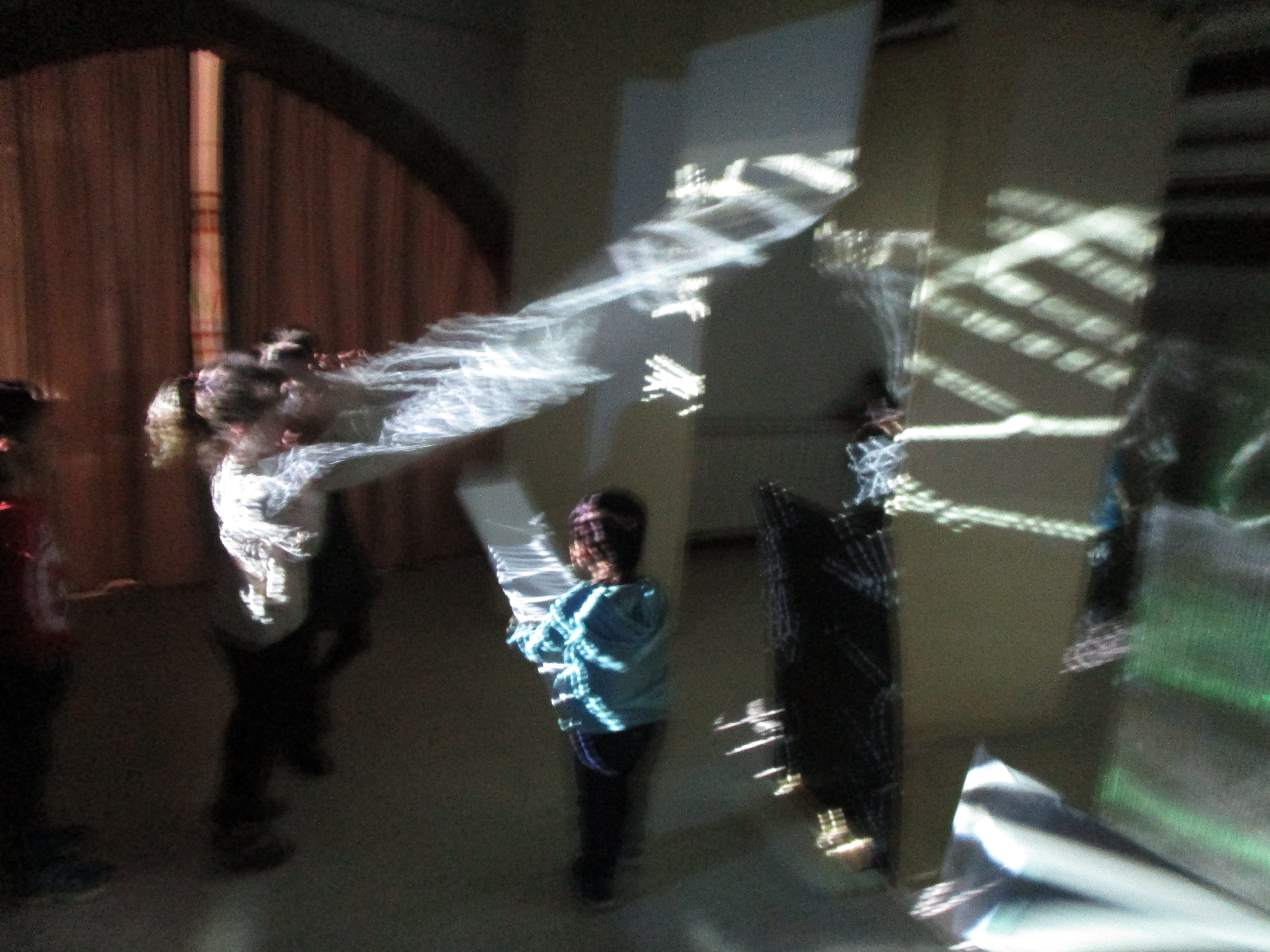 Escuela 3-6. Armonía entre el mundo  virtual y el analógico. El taller del material grande