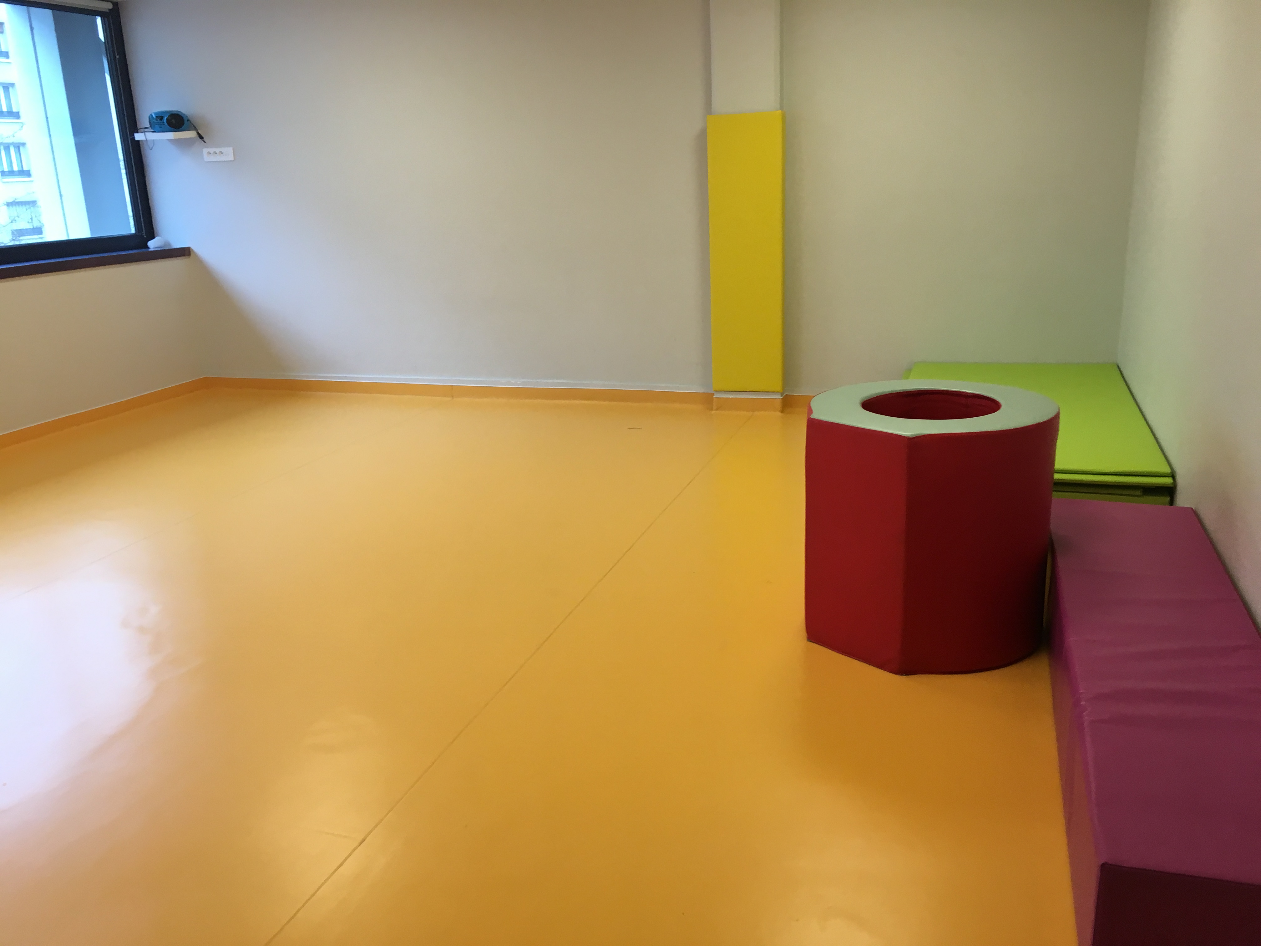 Infancia y sociedad. Encuentro con Jacqueline Nadel en el Centro TedyBear, en París	El poder de la imitación