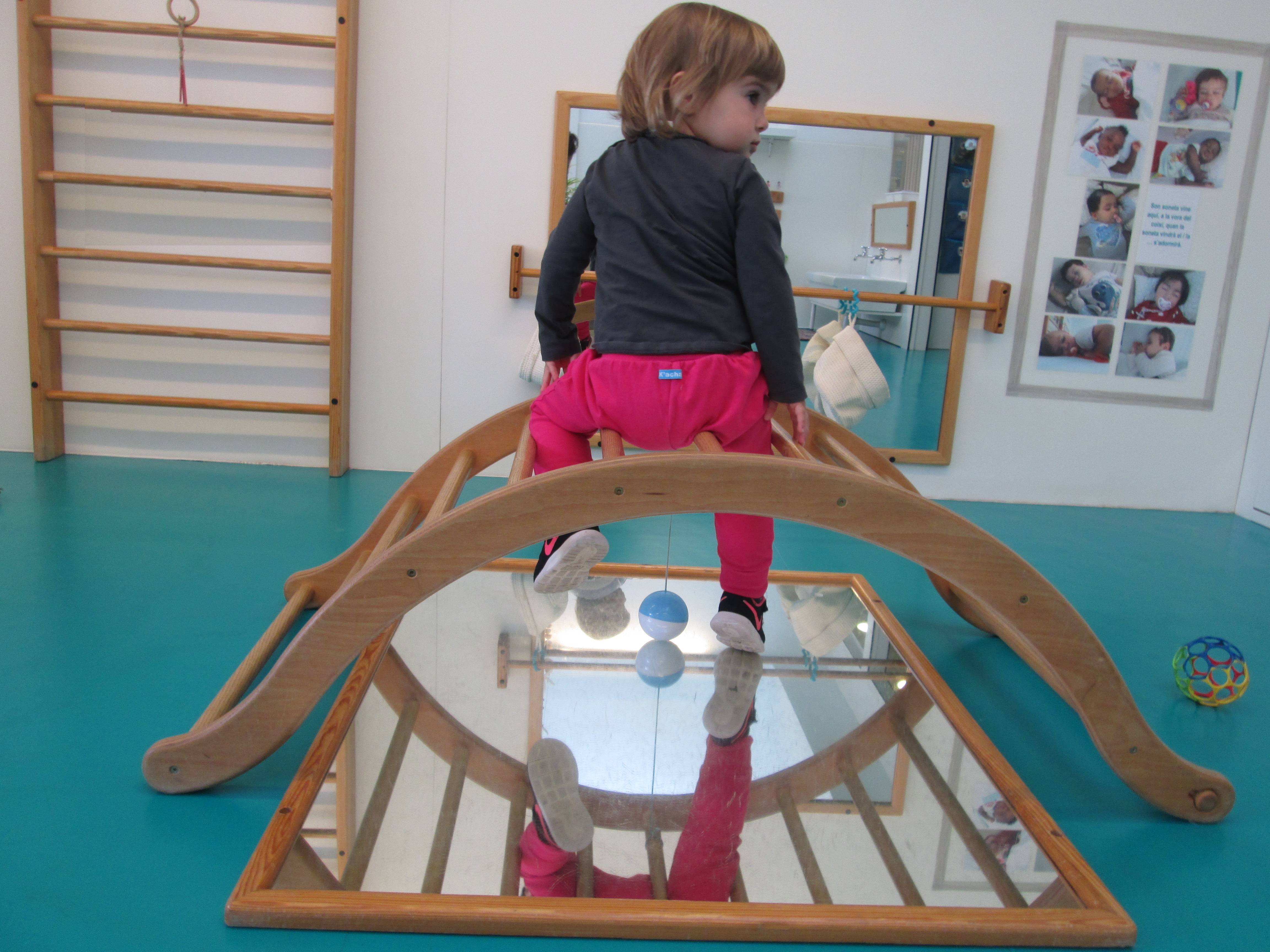 Escola 0-3. Històries (in)visibles